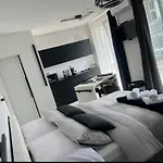 Fiorino Apartment-studio With Balcony