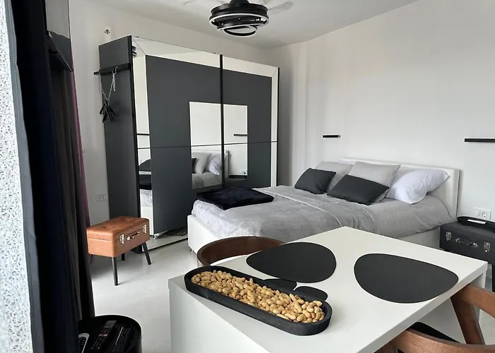 Fiorino Apartment-studio With Balcony * Rijeka