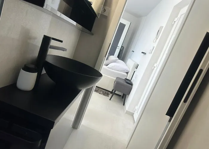 Fiorino Apartment-studio With Balcony
